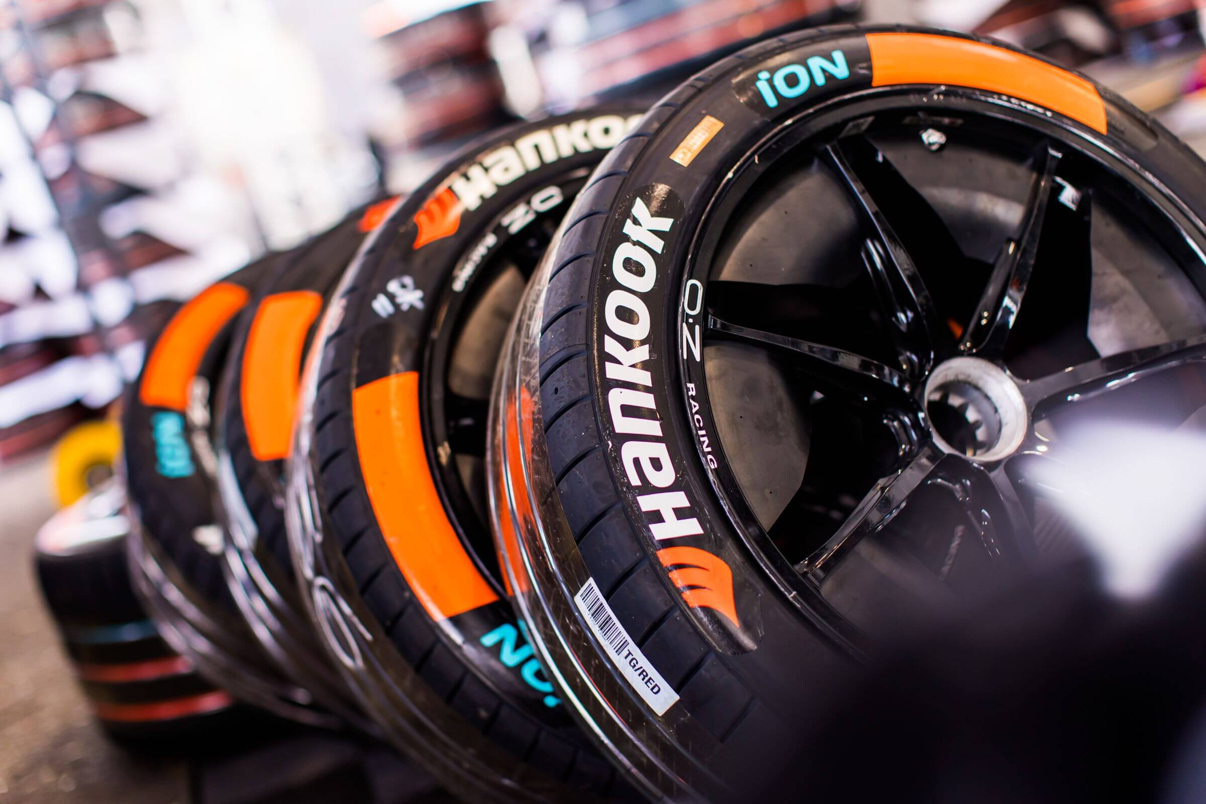 No slicks until 2030! FIA publishes tender for next Formula E tyre supplier